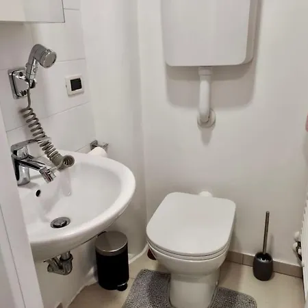 Lägenhet Campomarte Apartment: Wi-fi-netflix-climatizzatore Brescia